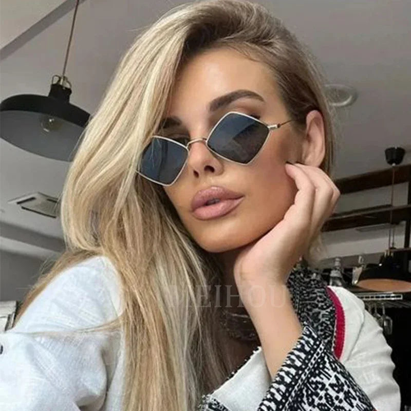 Hipster Polygon Women Sunglasses Irregular Vintage Small Frame Rhombus Ladies Sunglasses Shades Retro Alloy Eyewear Black